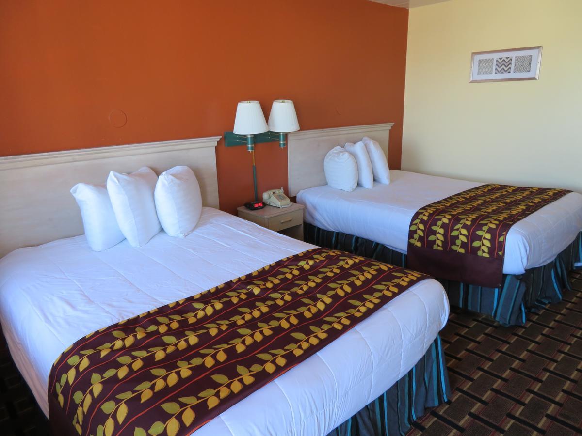 Royal Crest Motel Медфорд Екстериор снимка