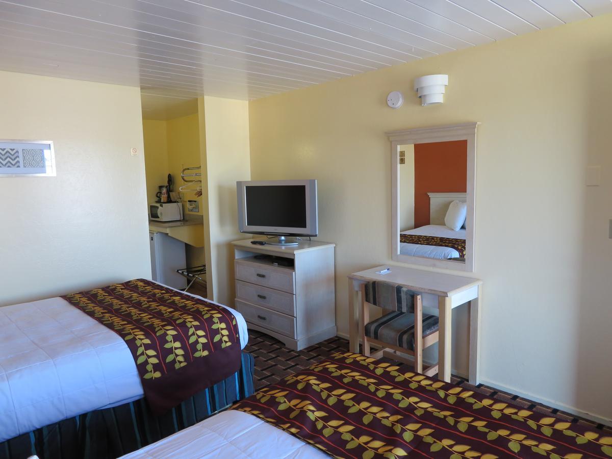 Royal Crest Motel Медфорд Екстериор снимка